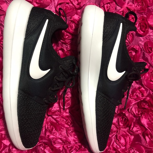 Nike Roshe Two Womens Size Running - Picture 3 of 7